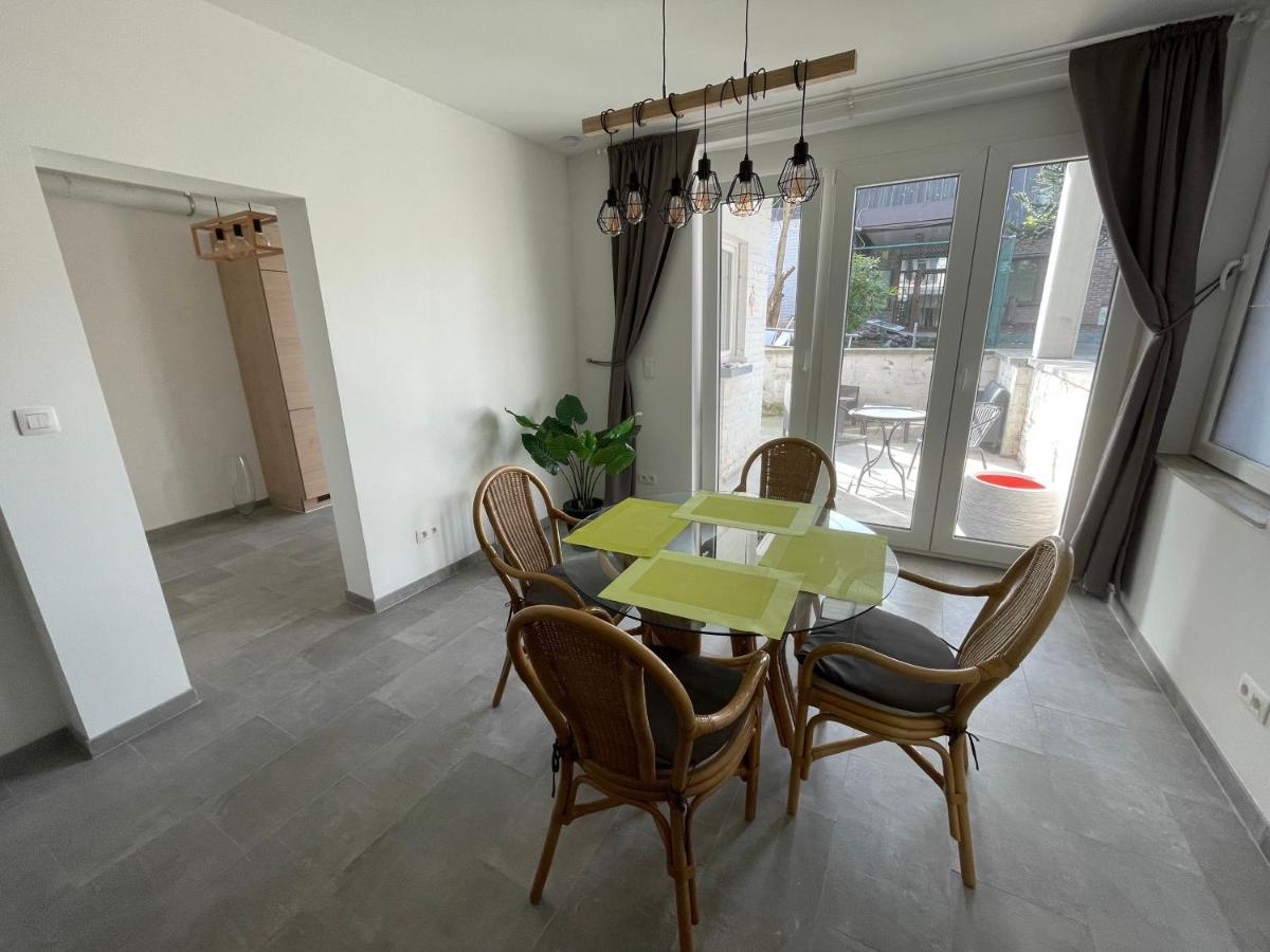 Avec Extérieur à Proximité De Liège Apartamento Herstal